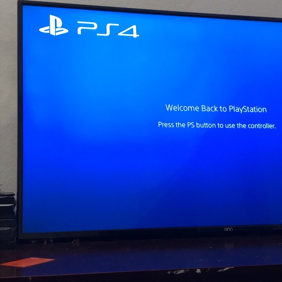 Ps4 for sale,old system everything works I got a 5 so no longer need.